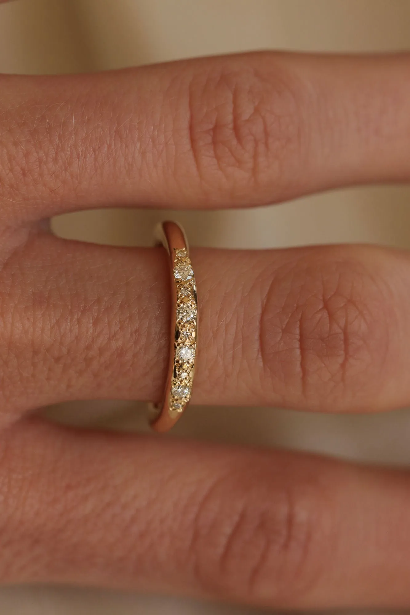 Alba 18K Gold Ring w. Diamonds