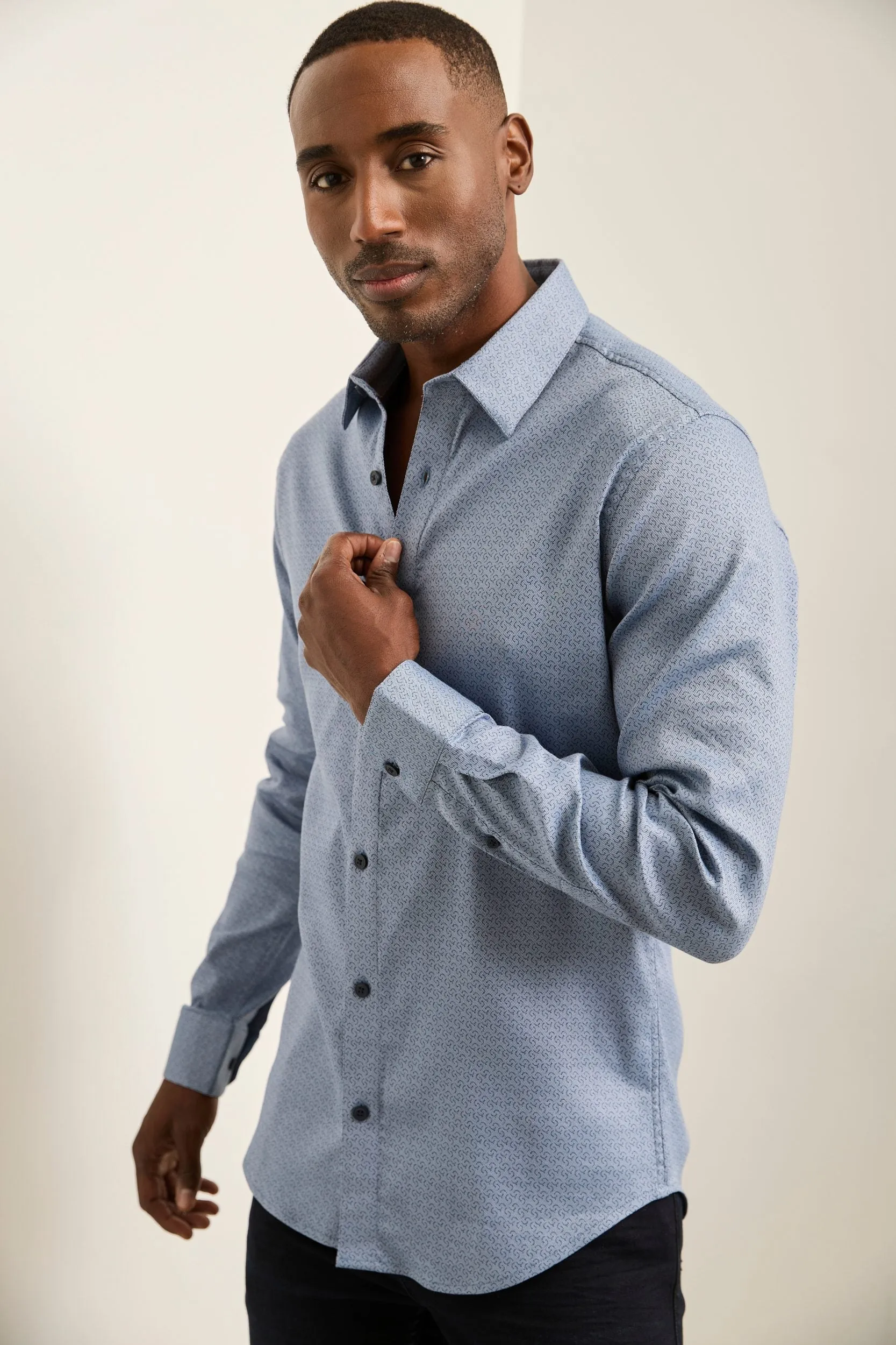 Fitted stretch shirt with prin