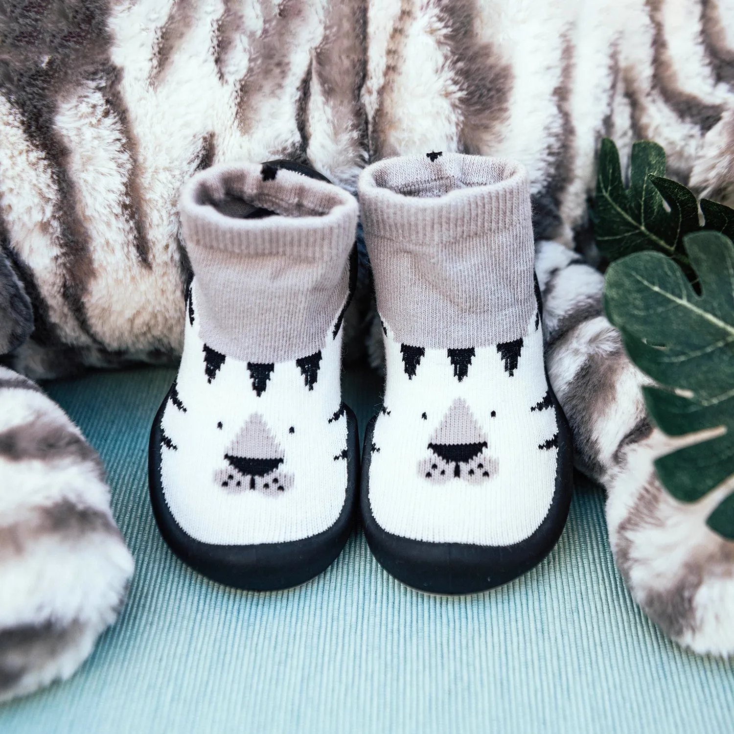 Komuello Baby Shoes - White Tiger